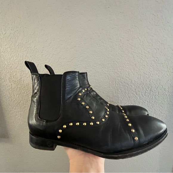 Gucci Golden Studded Black Chelsea Booties SZ 38.5 - Picture 2 of 10